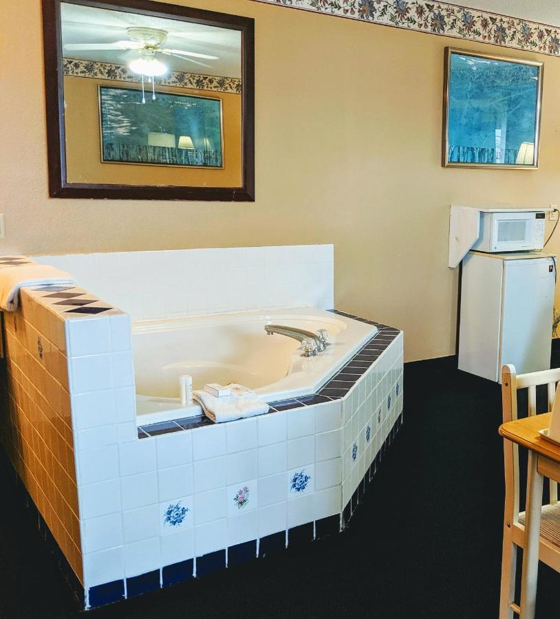 Executive Inn Thomson 외부 사진